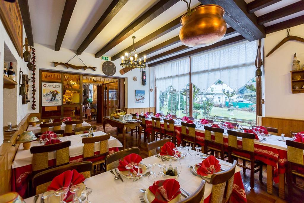 Hotel des Alpes Brides-les-Bains Exterior foto