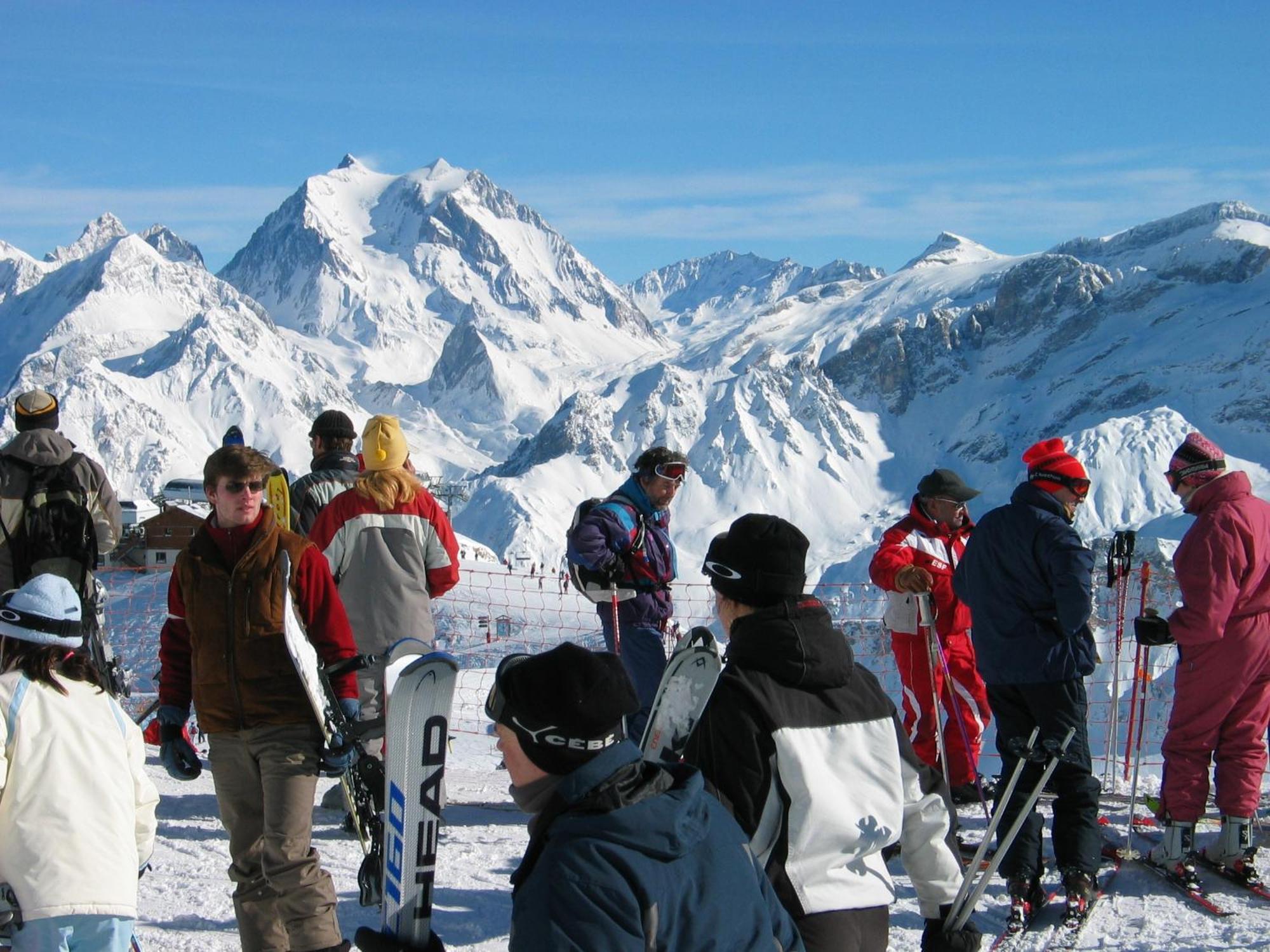 Hotel des Alpes Brides-les-Bains Exterior foto